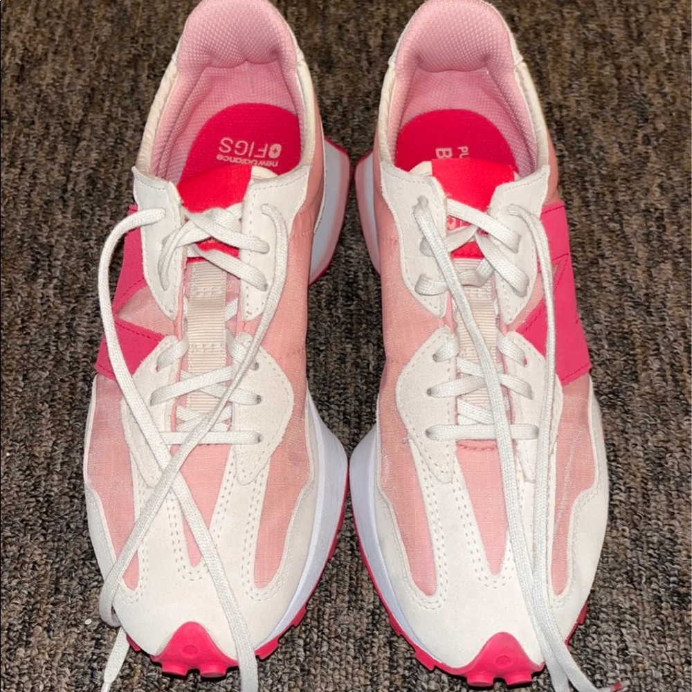 FIGS New Balance size 9